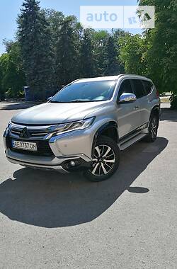 Внедорожник / Кроссовер Mitsubishi Pajero Sport 2017 в Днепре