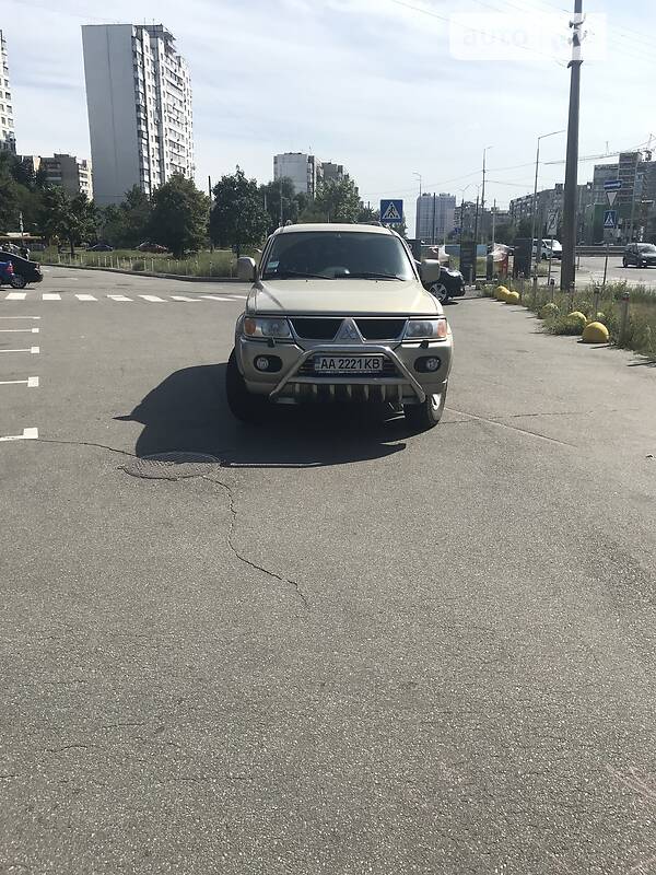 Внедорожник / Кроссовер Mitsubishi Pajero Sport 2007 в Киеве