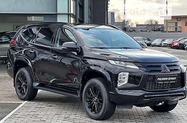 Внедорожник / Кроссовер Mitsubishi Pajero Sport 2021 в 