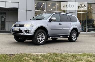 Внедорожник / Кроссовер Mitsubishi Pajero Sport 2014 в Киеве