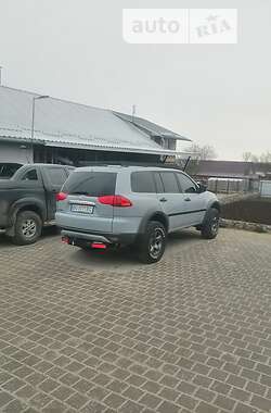 Внедорожник / Кроссовер Mitsubishi Pajero Sport 2012 в Тернополе