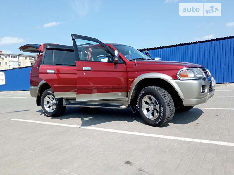 Внедорожник / Кроссовер Mitsubishi Pajero Sport 2001 в Калуше