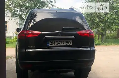 Mitsubishi Pajero Sport 2013