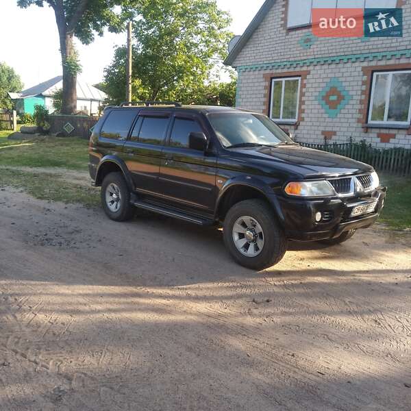 Позашляховик / Кросовер Mitsubishi Pajero Sport 2006 в Корюківці