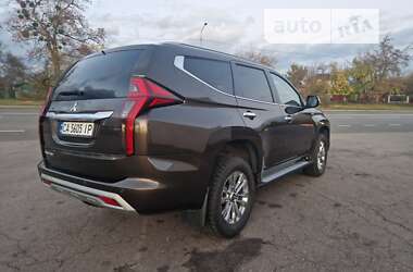 Внедорожник / Кроссовер Mitsubishi Pajero Sport 2020 в Черкассах