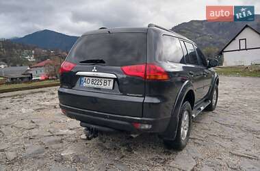 Позашляховик / Кросовер Mitsubishi Pajero Sport 2011 в 