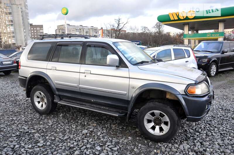 Внедорожник / Кроссовер Mitsubishi Pajero Sport 2005 в Львове