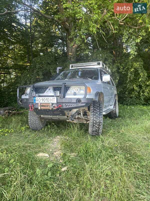 Внедорожник / Кроссовер Mitsubishi Pajero Sport 2004 в Сваляве