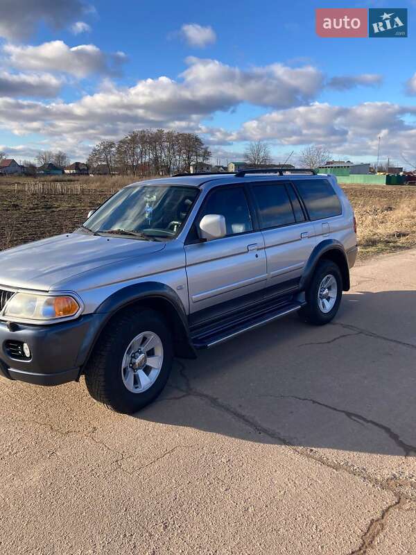 Внедорожник / Кроссовер Mitsubishi Pajero Sport 2005 в Козельце