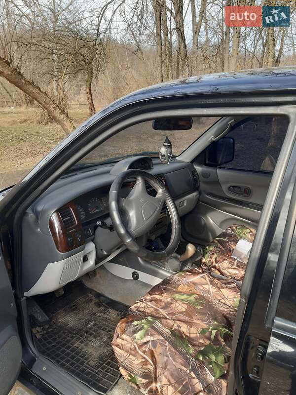 Внедорожник / Кроссовер Mitsubishi Pajero Sport 2004 в Лебедине