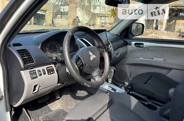 Позашляховик / Кросовер Mitsubishi Pajero Sport 2010 в Харкові