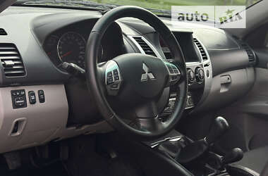 Внедорожник / Кроссовер Mitsubishi Pajero Sport 2011 в Днепре