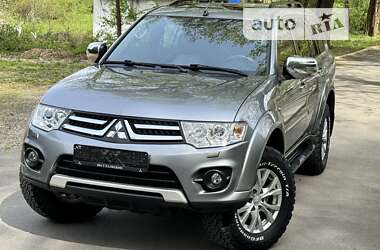 Внедорожник / Кроссовер Mitsubishi Pajero Sport 2013 в Тячеве