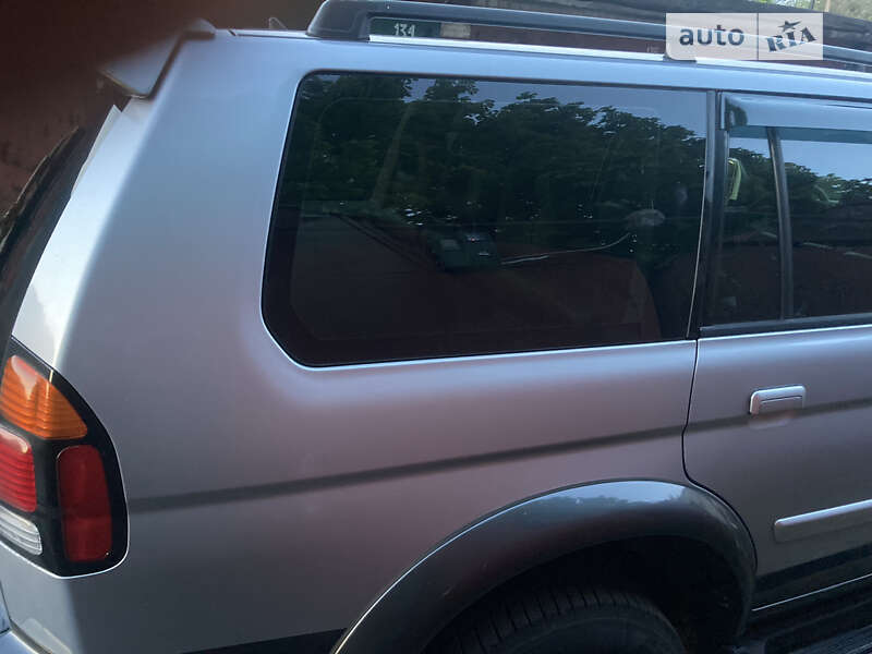 Внедорожник / Кроссовер Mitsubishi Pajero Sport 2004 в Киеве