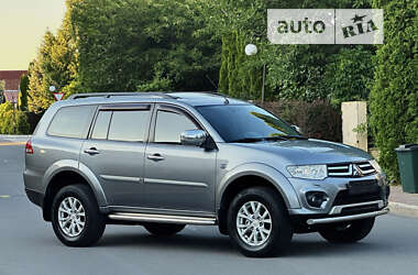 Внедорожник / Кроссовер Mitsubishi Pajero Sport 2014 в Днепре