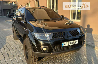 Внедорожник / Кроссовер Mitsubishi Pajero Sport 2011 в Ирпене