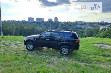 Внедорожник / Кроссовер Mitsubishi Pajero Sport 2013 в Звенигородке