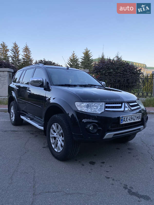 Позашляховик / Кросовер Mitsubishi Pajero Sport 2013 в Умані фото 12 Позашляховик / Кросовер Mitsubishi Pajero Sport 2013 в Умані