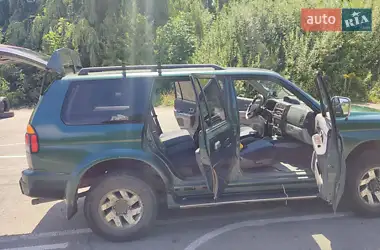 Mitsubishi Pajero Sport 2000