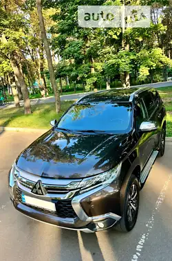 Mitsubishi Pajero Sport 2019