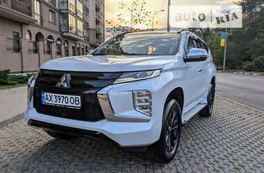 Внедорожник / Кроссовер Mitsubishi Pajero Sport 2021 в Харькове