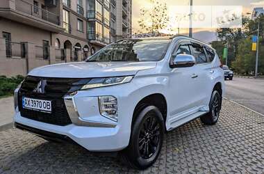 Внедорожник / Кроссовер Mitsubishi Pajero Sport 2021 в Харькове