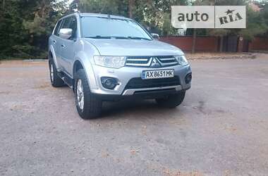 Позашляховик / Кросовер Mitsubishi Pajero Sport 2013 в Харкові