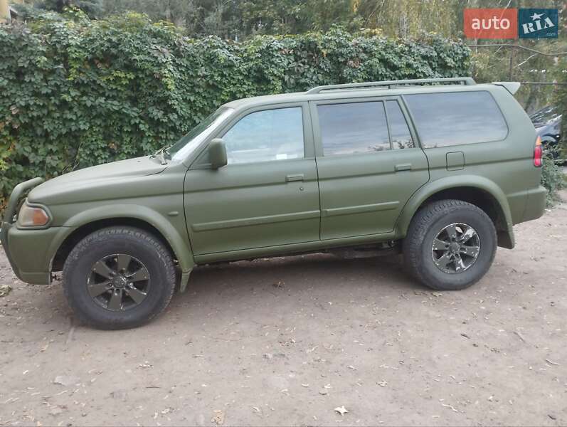Mitsubishi Pajero Sport 2003