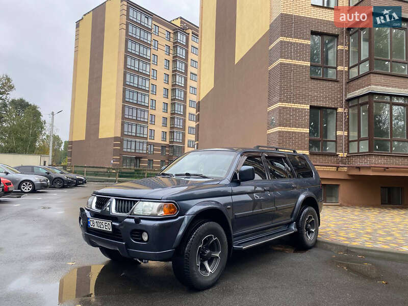Позашляховик / Кросовер Mitsubishi Pajero Sport 2008 в Чернігові