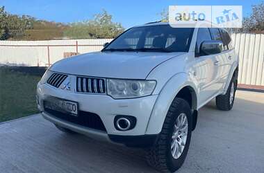 Внедорожник / Кроссовер Mitsubishi Pajero Sport 2012 в Боярке