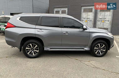 Внедорожник / Кроссовер Mitsubishi Pajero Sport 2019 в Киеве