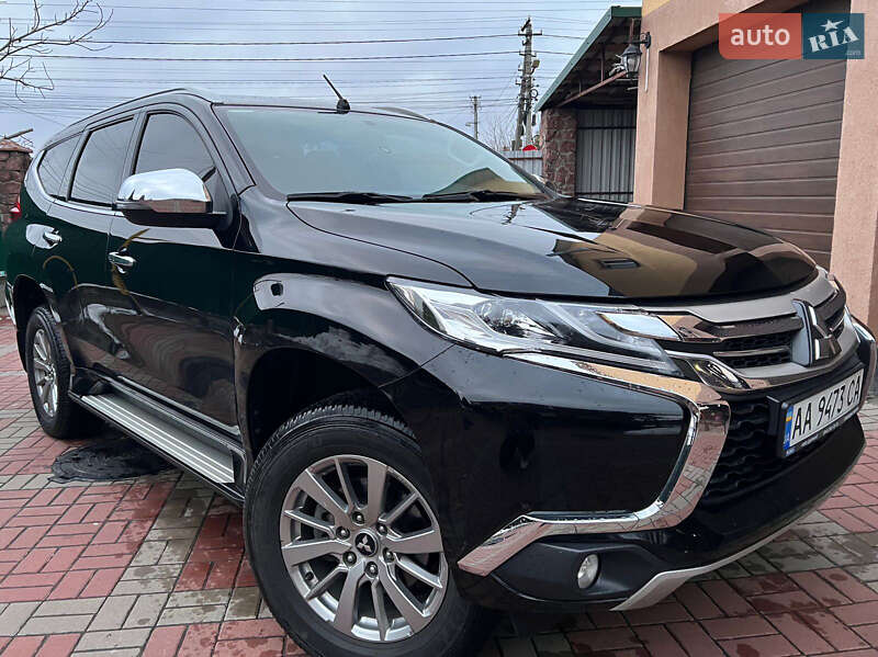 Внедорожник / Кроссовер Mitsubishi Pajero Sport 2019 в Киеве