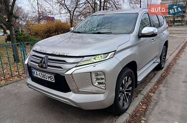 Внедорожник / Кроссовер Mitsubishi Pajero Sport 2020 в Киеве