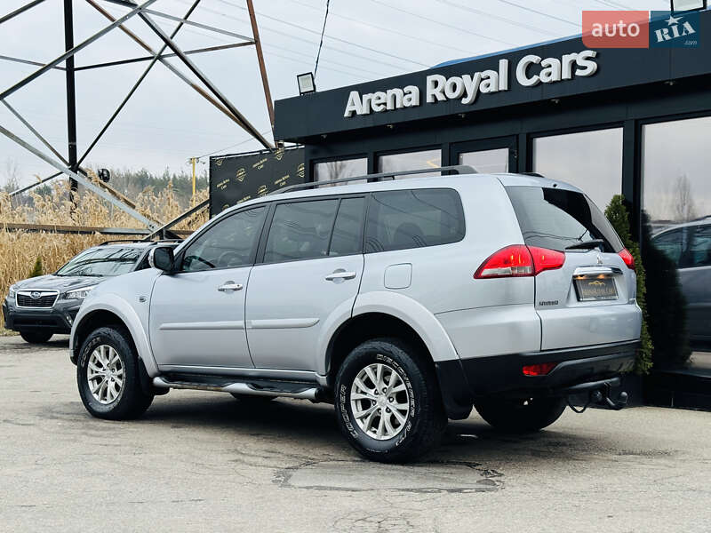 Внедорожник / Кроссовер Mitsubishi Pajero Sport 2013 в Харькове