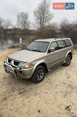 Внедорожник / Кроссовер Mitsubishi Pajero Sport 2006 в Киеве