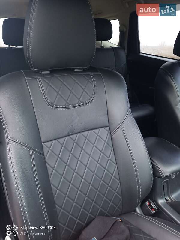 Внедорожник / Кроссовер Mitsubishi Pajero Sport 2018 в Полтаве