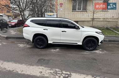 Позашляховик / Кросовер Mitsubishi Pajero Sport 2019 в Вінниці