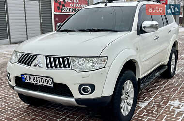 Позашляховик / Кросовер Mitsubishi Pajero Sport 2012 в Сумах