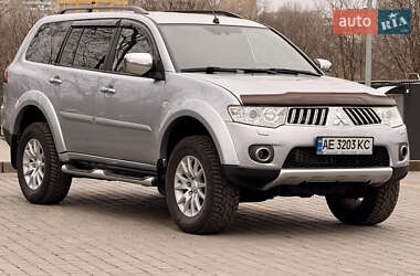 Позашляховик / Кросовер Mitsubishi Pajero Sport 2011 в Кам'янському