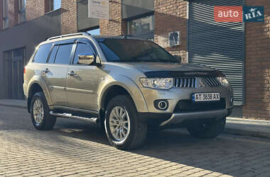 Позашляховик / Кросовер Mitsubishi Pajero Sport 2011 в Коломиї