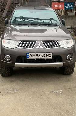 Позашляховик / Кросовер Mitsubishi Pajero Sport 2011 в Дніпрі