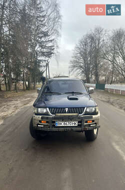 Внедорожник / Кроссовер Mitsubishi Pajero Sport 1998 в Сарнах