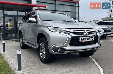 Позашляховик / Кросовер Mitsubishi Pajero Sport 2018 в Києві