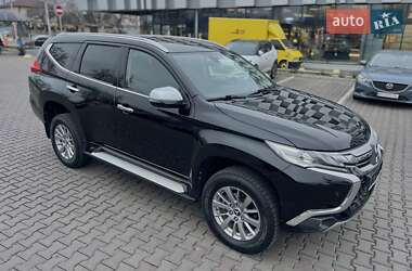 Внедорожник / Кроссовер Mitsubishi Pajero Sport 2017 в Одессе