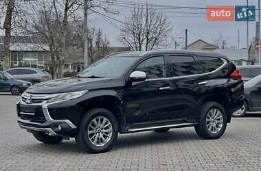 Внедорожник / Кроссовер Mitsubishi Pajero Sport 2017 в Одессе