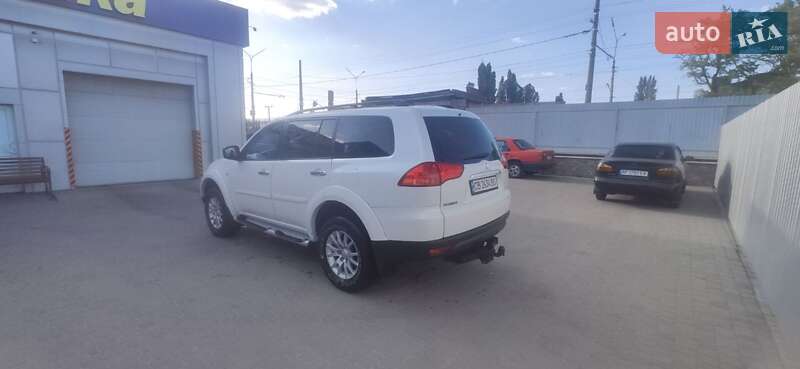 Позашляховик / Кросовер Mitsubishi Pajero Sport 2012 в Києві