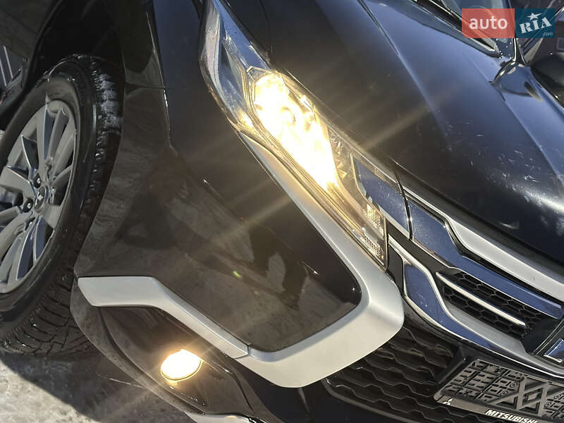 Внедорожник / Кроссовер Mitsubishi Pajero Sport 2016 в Тульчине