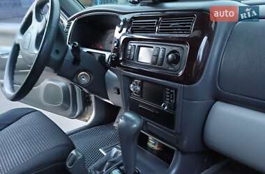Внедорожник / Кроссовер Mitsubishi Pajero Sport 2002 в 