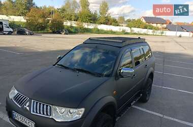 Внедорожник / Кроссовер Mitsubishi Pajero Sport 2010 в 