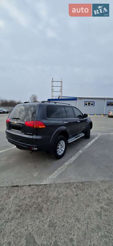 Внедорожник / Кроссовер Mitsubishi Pajero Sport 2012 в Кременчуге